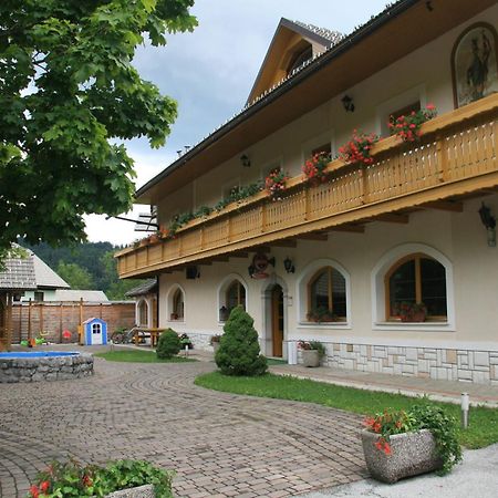 Guest House Kveder Škofja Loka Exteriör bild