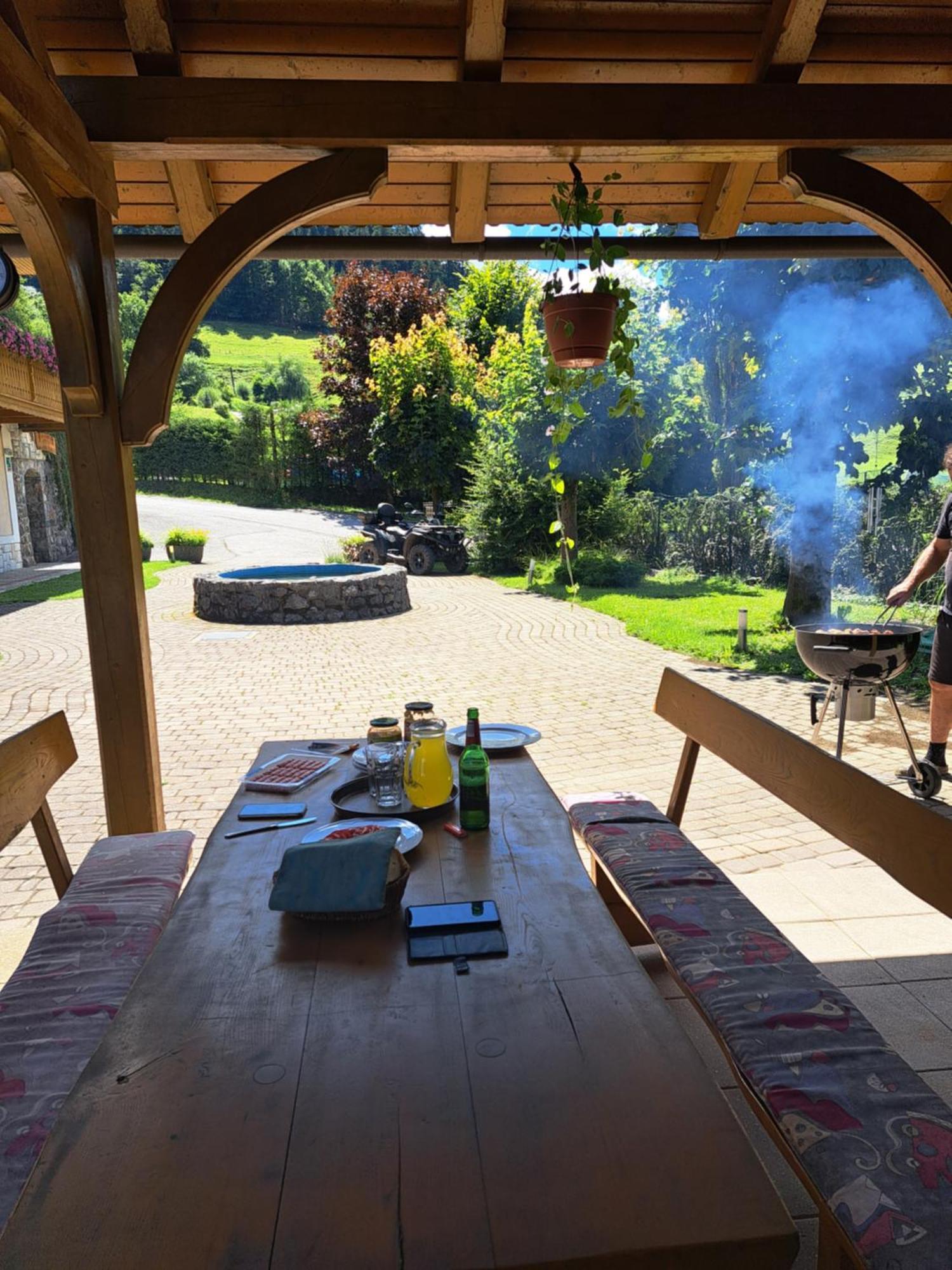 Guest House Kveder Škofja Loka Exteriör bild