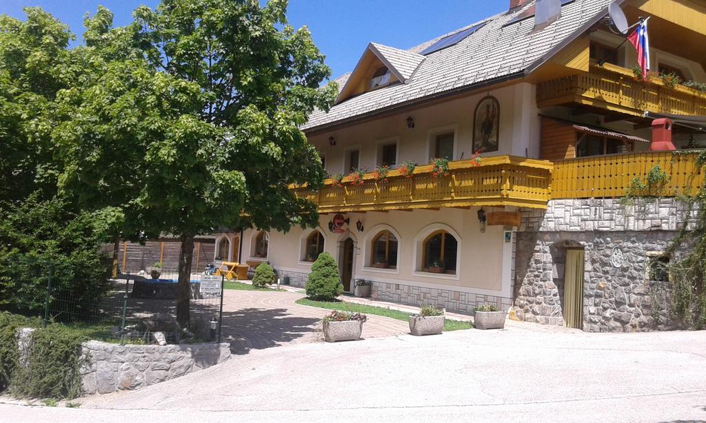 Guest House Kveder Škofja Loka Exteriör bild