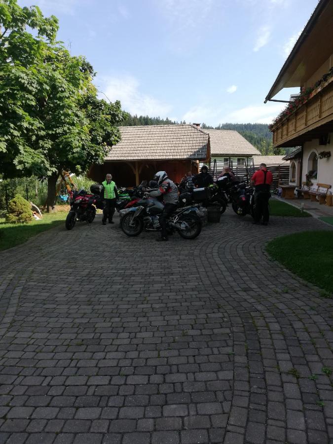 Guest House Kveder Škofja Loka Exteriör bild