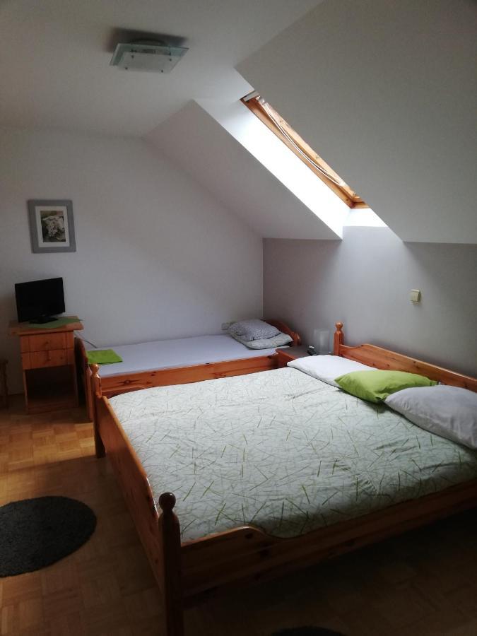 Guest House Kveder Škofja Loka Exteriör bild